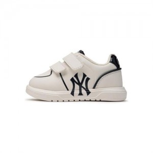 MLB Baby New York Yankees Kids' Sneakers White | 3617520-DI