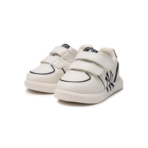 MLB Baby New York Yankees Kids' Sneakers White | 3617520-DI