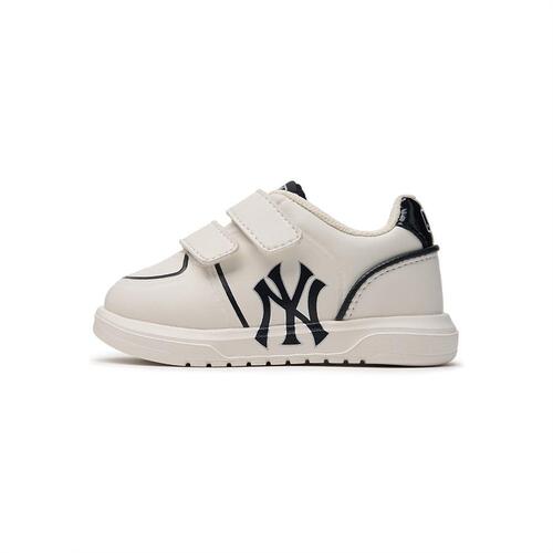 MLB Baby New York Yankees Kids\' Sneakers White | 3617520-DI