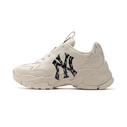 MLB Bigball Monogram New York Yankees Chunky Jogger White | 5692043-RN