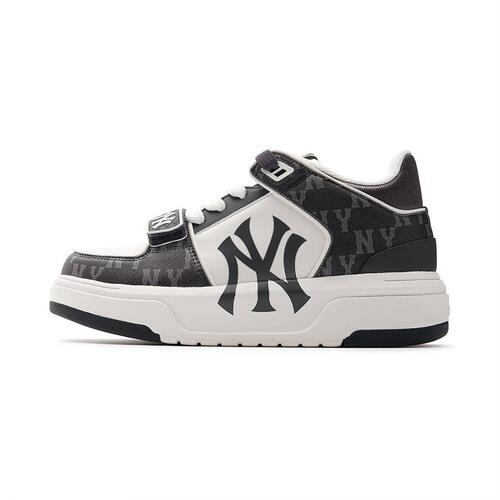 MLB Mid Denim New York Yankees Chunky Liner Black | 3829560-FT