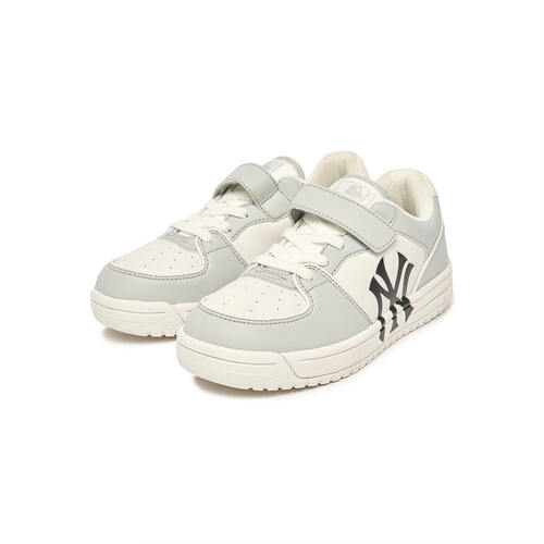 MLB New York Yankees Kids' Sneakers Grey | 2517930-QL