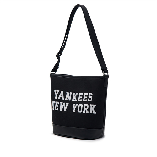 MLB Varsity Jacquard Canvas New York Yankees Cross Body Bags Black | 8417302-JV