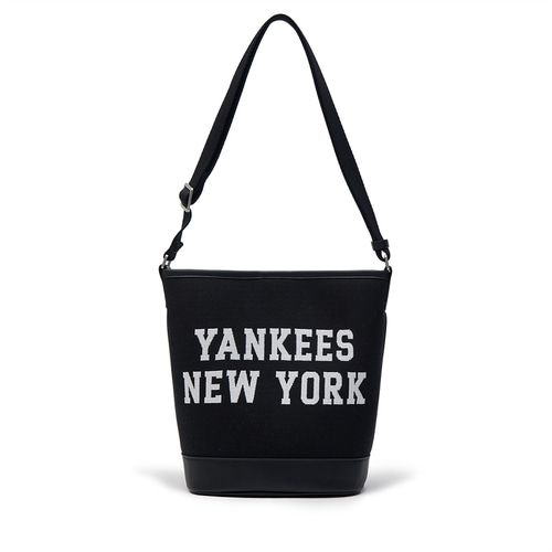 MLB Varsity Jacquard Canvas New York Yankees Cross Body Bags Black | 8417302-JV