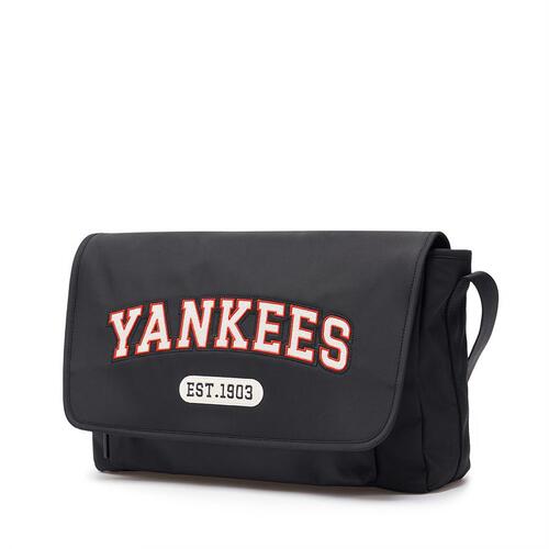 MLB Varsity Nylon New York Yankees Cross Body Bags Black | 2830564-SO